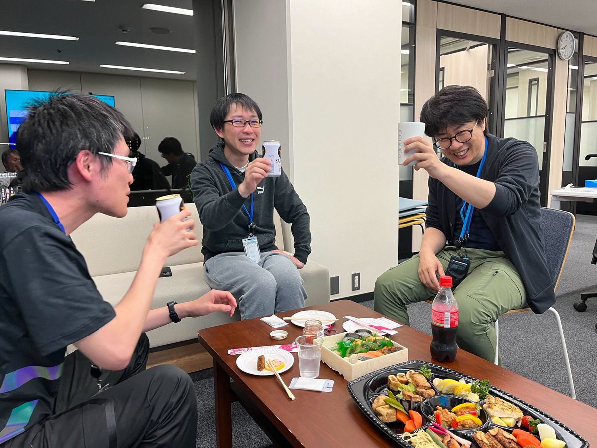 Masatoshi__Endo's tweet image. プロジェクトのリリースお祝い会@仙台オフィスをしてもらいました！部門の垣根を超えてお祝い頂けて幸せです^^ #Classmethod