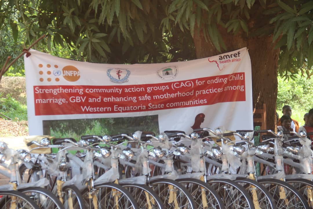 manue25155's tweet photo. Amref handed over bicycles to Community Action Groups to reach more &amp; the furthest families to educate and advocate on 3zeros, provide timely support, resources and services to communities.
Together, Let's pedal towards a brighter, safer future.
Thanks a lot to @UNFPASouthSudan. https://t.co/ND0Jk8Pzqq