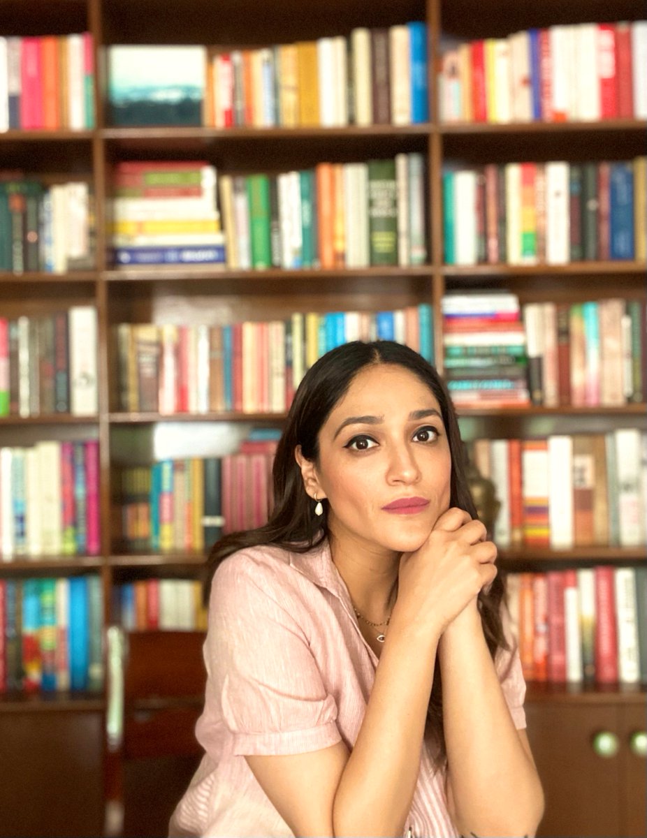 ifiofficiel's tweet photo. 🎉 Huge congratulations to Aanchal Malhotra for receiving the Literary Prize 2024 from La Chambre de Commerce et d'Industrie Franco-Indienne for her remarkable book "Vestige d’une Séparation" (The French translation of "Remnants of a Separation" by Camille Cloarec) published by Éditions Héloïse d'Ormesson in France! 📚✨

Your work continues to inspire and connect many to their history and heritage. 🙌🏽💐

#LiteraryPrize #Literature #frenchbooks #ifiofficiel