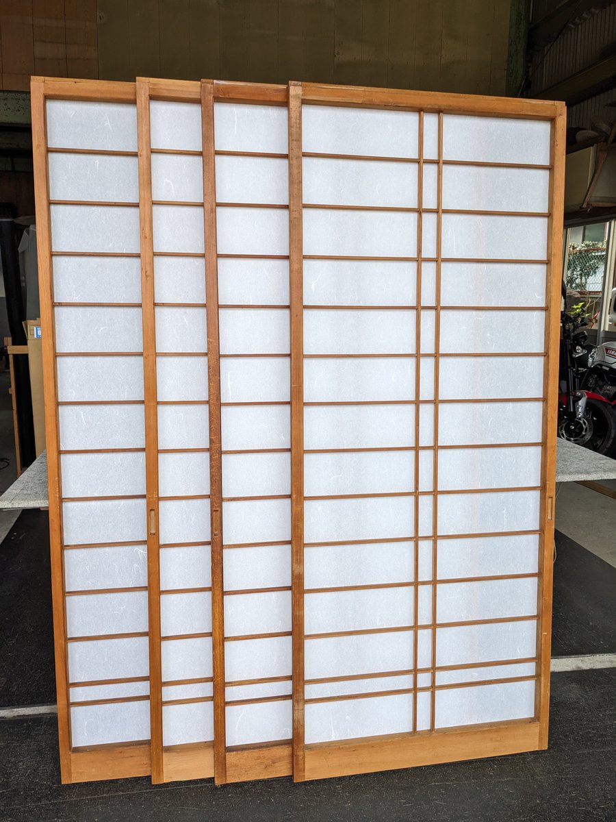 uedaglass's tweet photo. ブログ更新しました。

【ワーロンシート貼替え＆玄関用上吊り式網戸取付��】

日向市・東郷町・門川町の窓周り修理専門店
 上田ガラス店（52-5074）
 https://t.co/M5t9BJuP4M 

#日向市 
#門川町 
#窓ガラス修理 
#網戸張替 https://t.co/4hTPNMJ5YR