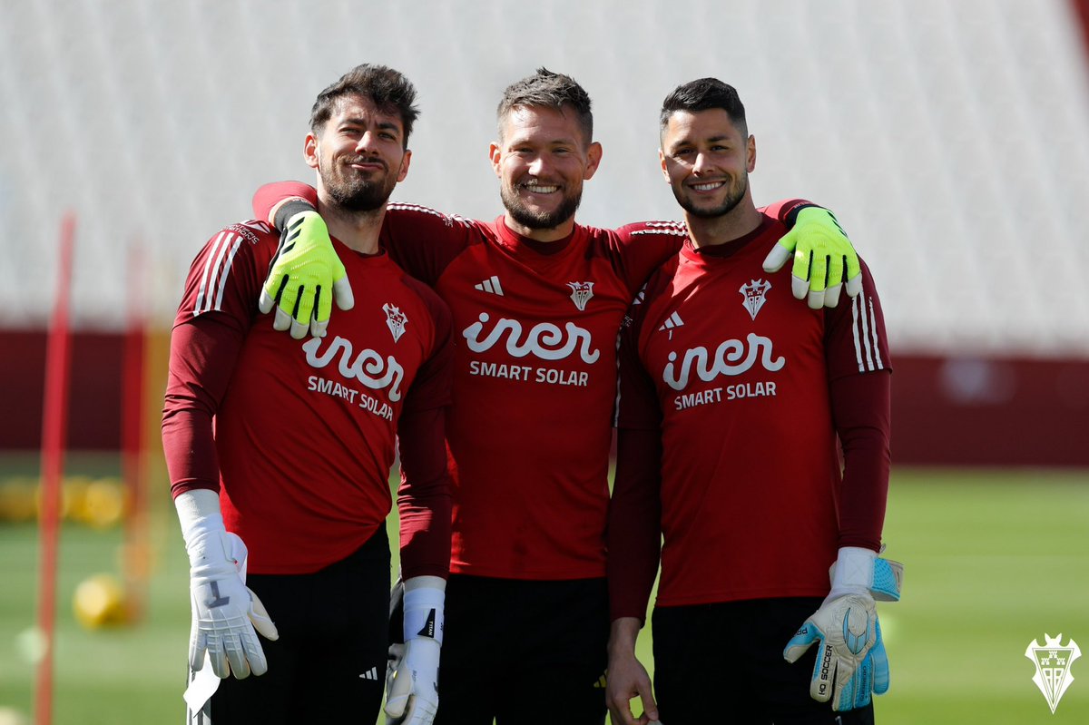 vaclos31's tweet image. Muchas gracias por todo @albacetebp 🙏 Ha sido un placer defender este escudo💪 Muchas gracias a todos mis compañeros, entrenadores y todas las personas de club y ciudad por vuestro apoyo y amor😍 ¡Aúpa Alba! 🤍