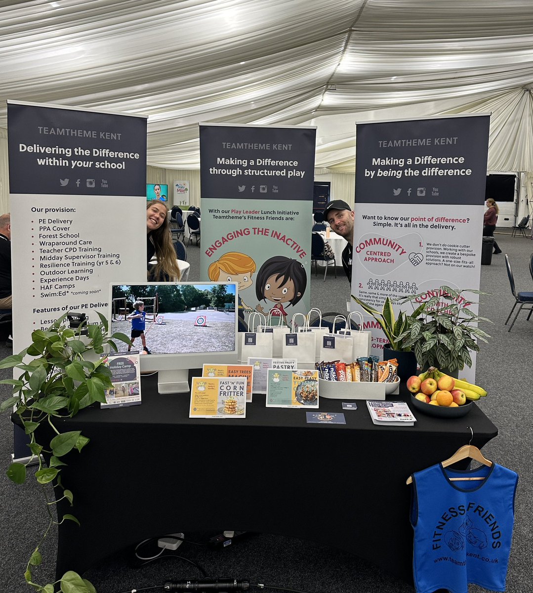 Teamthemekent's tweet photo. Peekaboo 👀 today we’re at the @Active_Kent PE &amp; Sports Conference 

Come say hi 👋 to Shannon &amp; Perry! 

Try out our @golffoundation challenge to win a prize 🏆

#Teamtheme #akmprimarype2024 https://t.co/0N4Pv79ZST