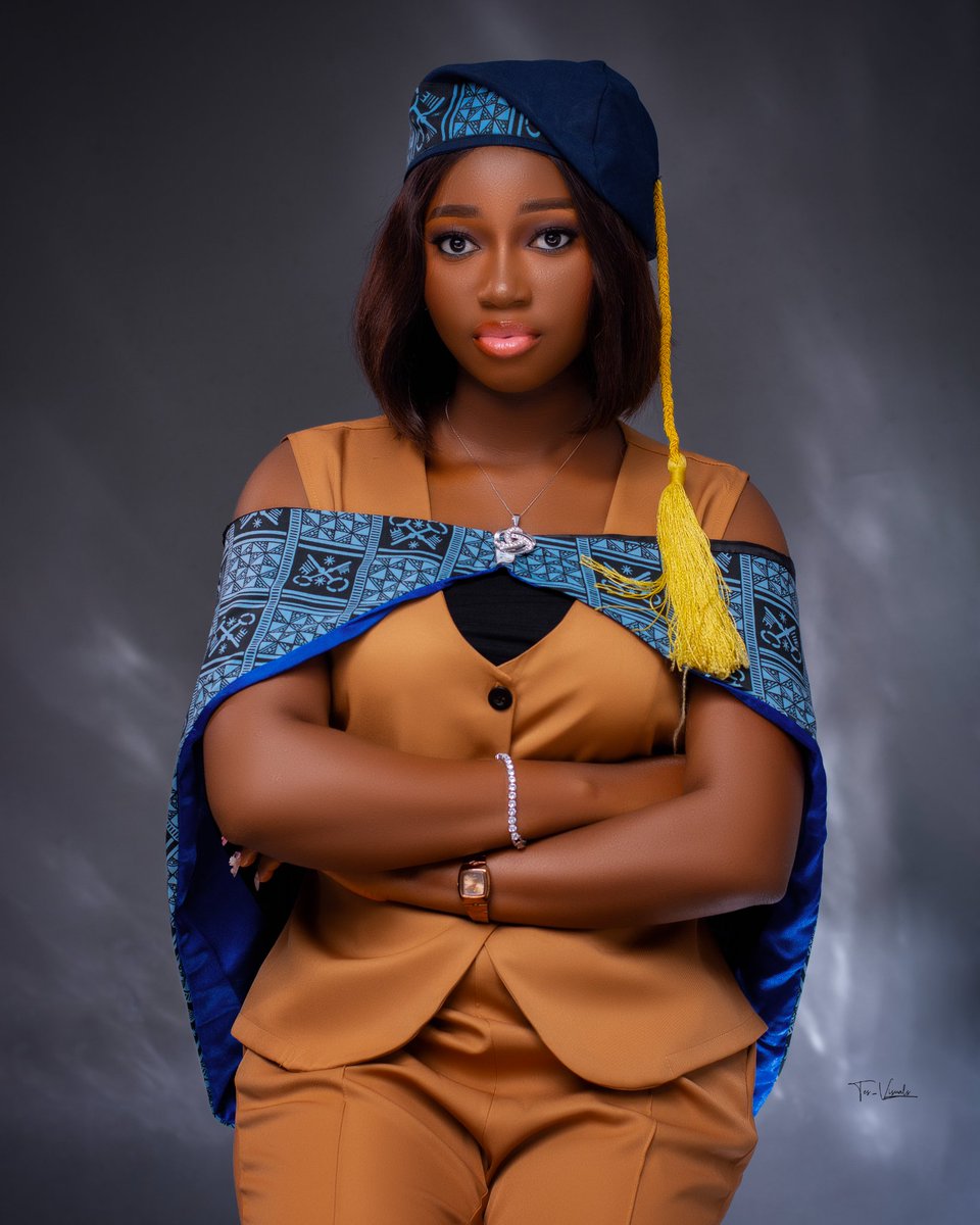 thekofoworola_'s tweet photo. Verily, with hardship comes with ease (quran 94:5)
Bsc Mass Communication🥳🤍
#27thlasuconvocation https://t.co/ICemXCdlb5