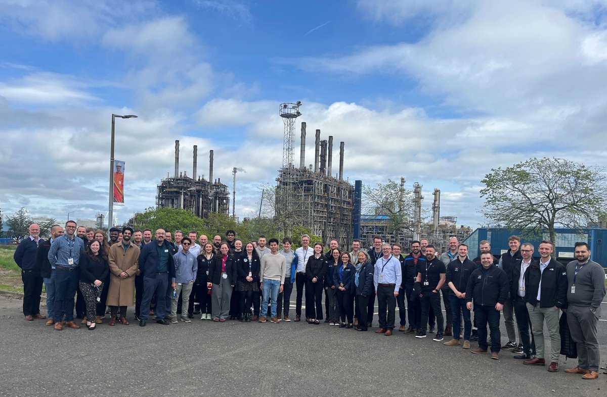 ExxonMobil UK (@exxonmobil_uk) on Twitter photo Welcoming Janet Matsushita, SVP of Global Ops, and Erik van Beek, Europe Regional Director, to <a href="/exxonmobil_fep/">ExxonMobil Fife</a> 🙌
Their visit included an employee forum on the energy transition, career growth, #leadership, and #diversity. Welcoming Janet Matsushita, SVP of Global Ops, and Erik van Beek, Europe Regional Director, to <a href="/exxonmobil_fep/">ExxonMobil Fife</a> 🙌
Their visit included an employee forum on the energy transition, career growth, #leadership, and #diversity.