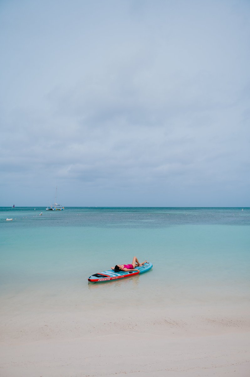 Ad Aruba sta avvenendo una vera e propria #yogarevolution!
Che vogliate includere una rigenerante sessione al tramonto sulla spiaggia nei vostri programmi per le vacanze o immergervi in un ritiro di yoga &amp; benessere di più giorni, ad Aruba ce n'è per tutti i gusti!