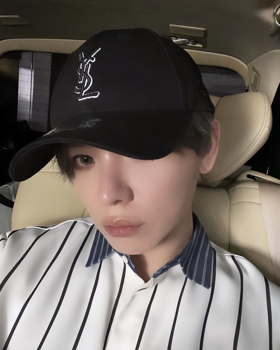 SHUUTY_ss's tweet photo. 今日は朝から撮影でしたあ〜
一睡もせずに現場だったから今最高にねもい https://t.co/yqoZHrY4aD
