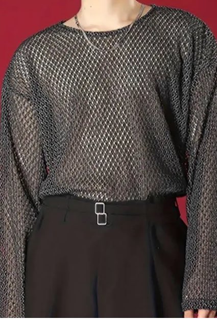 最近流行ってる鎖帷子(くさびかたびら)みたいな服を見かけるたびに影の