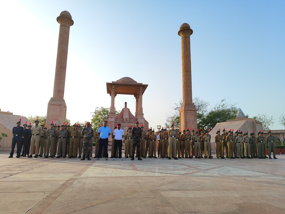 umc_ncc's tweet photo. On June 5th, 2024, the NCC army wing cadets of Uni Maharani College, Jaipur, stepped up this "World Environment Day" with an awareness rally for the Tide Turners Plastic Challenge. Together, we're turning the tide against plastic pollution and creating a cleaner, greener planet. https://t.co/zf3kSLMnGt