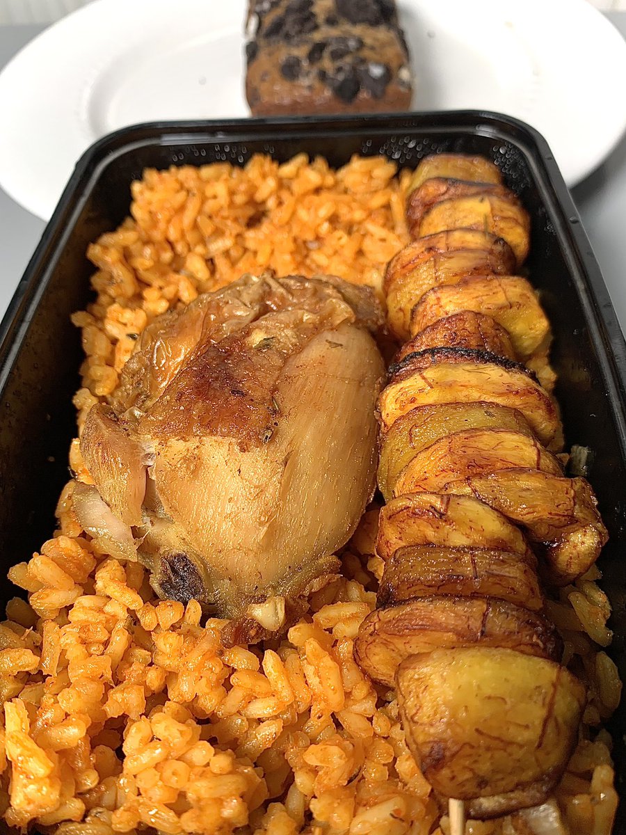 AnikeAdejuwon's tweet photo. PLEASE I BEG YOUUUUUU RETWEET THIS FOR ME 🙏

Orders for lunch pack and banana bread can come in now, 

My goal is to sell 10-15 packs today.🙏

Kindly send a dm to place your order.

All available to preorder for afternoon! https://t.co/OYOI0UQiKq