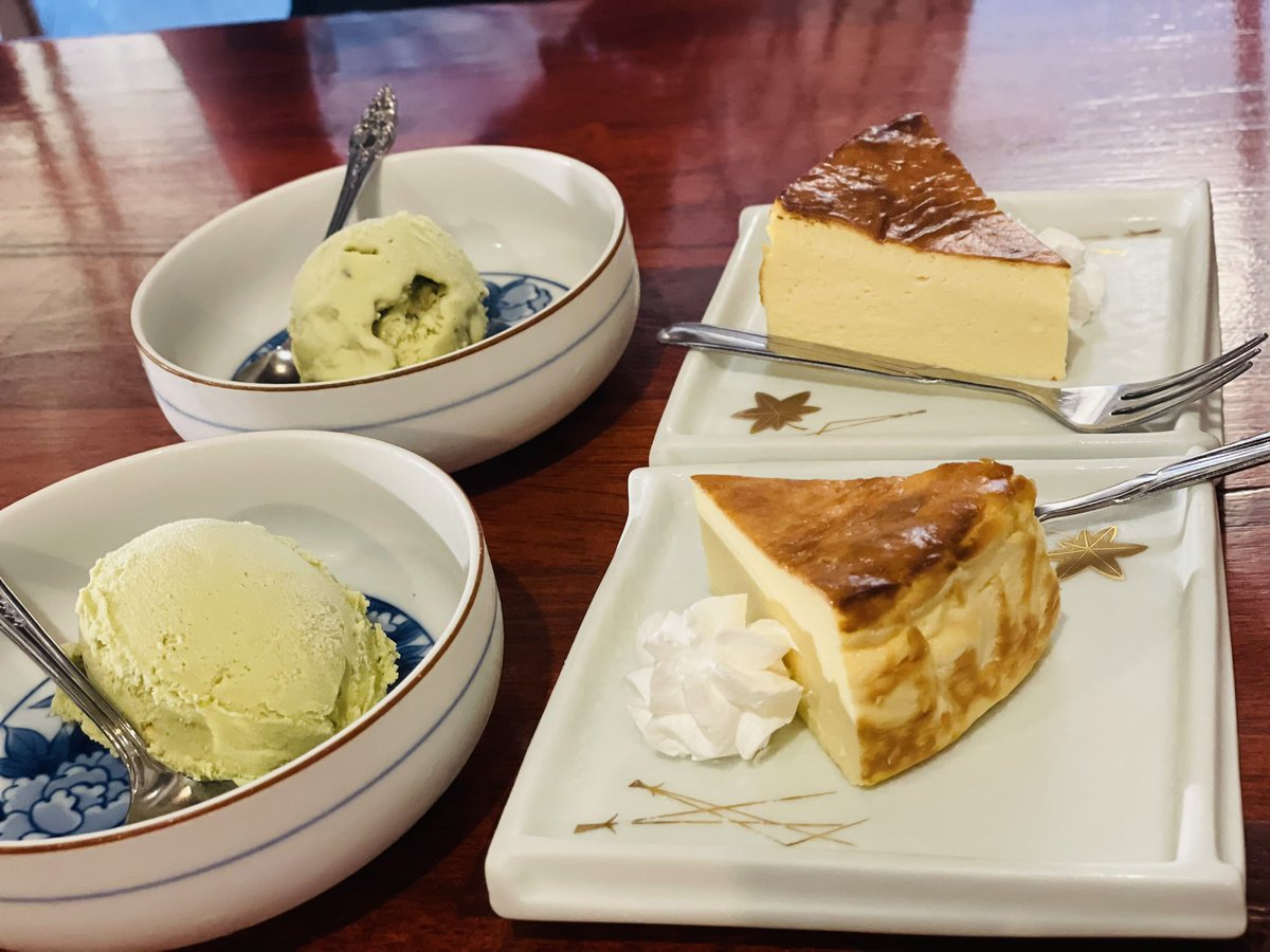 2K31tjwCbTLtveF's tweet photo. 今日のランチ😋🍴💕
ここしかないタイミングで✨️
急遽!尊敬する大好きな人達&同士と皆で会えて✨️めちゃくちゃ嬉しかった😆
お花💐ありがとう
私も真似したい髪色😘
#和タリアン
#KitchenPEACE https://t.co/u9e1vfjdzb