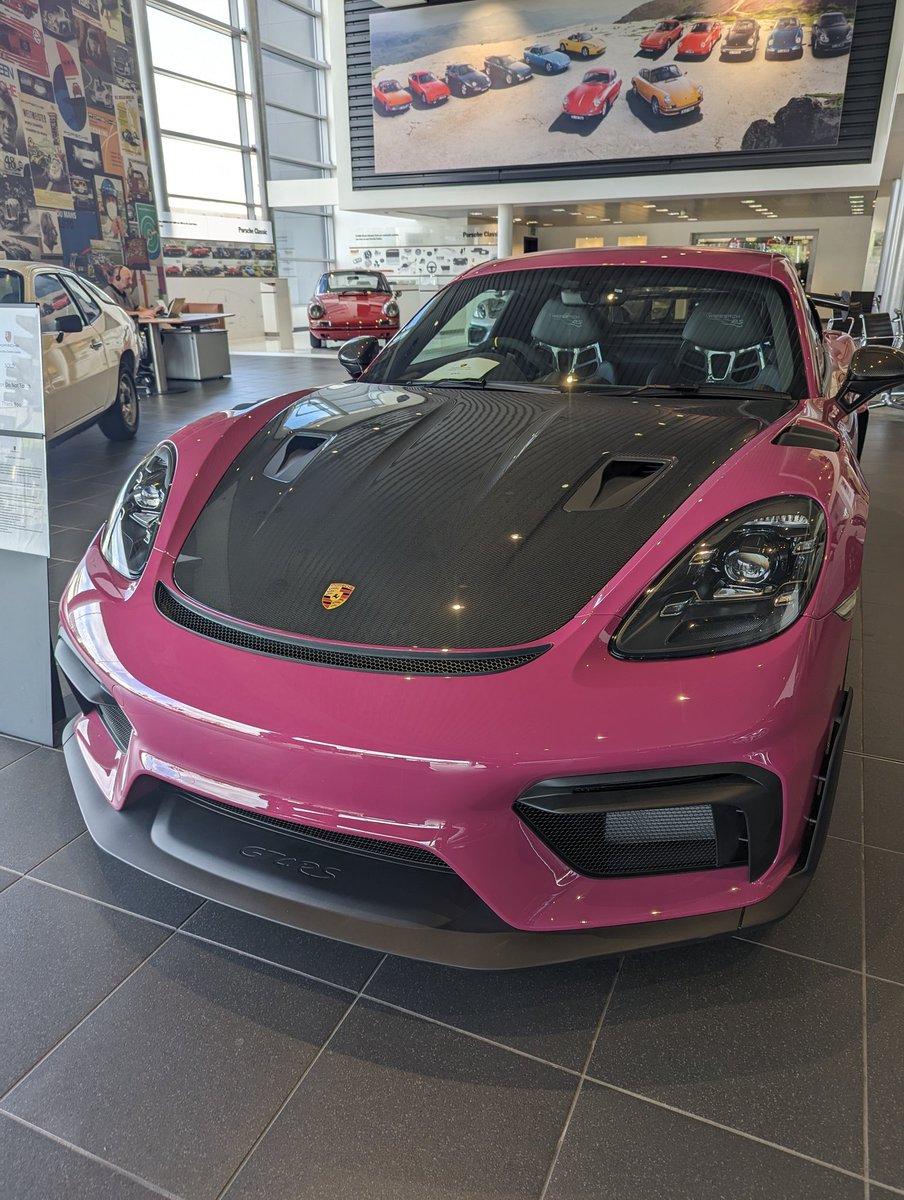 mal_jami's tweet photo. @TGE_LDNM 
Have you been busy spending your hard earned money again Tom?? 
Just seen this rather tasty Ruby Star GT4RS 😛
Interestinv No. plate... https://t.co/OEo5li6dwu