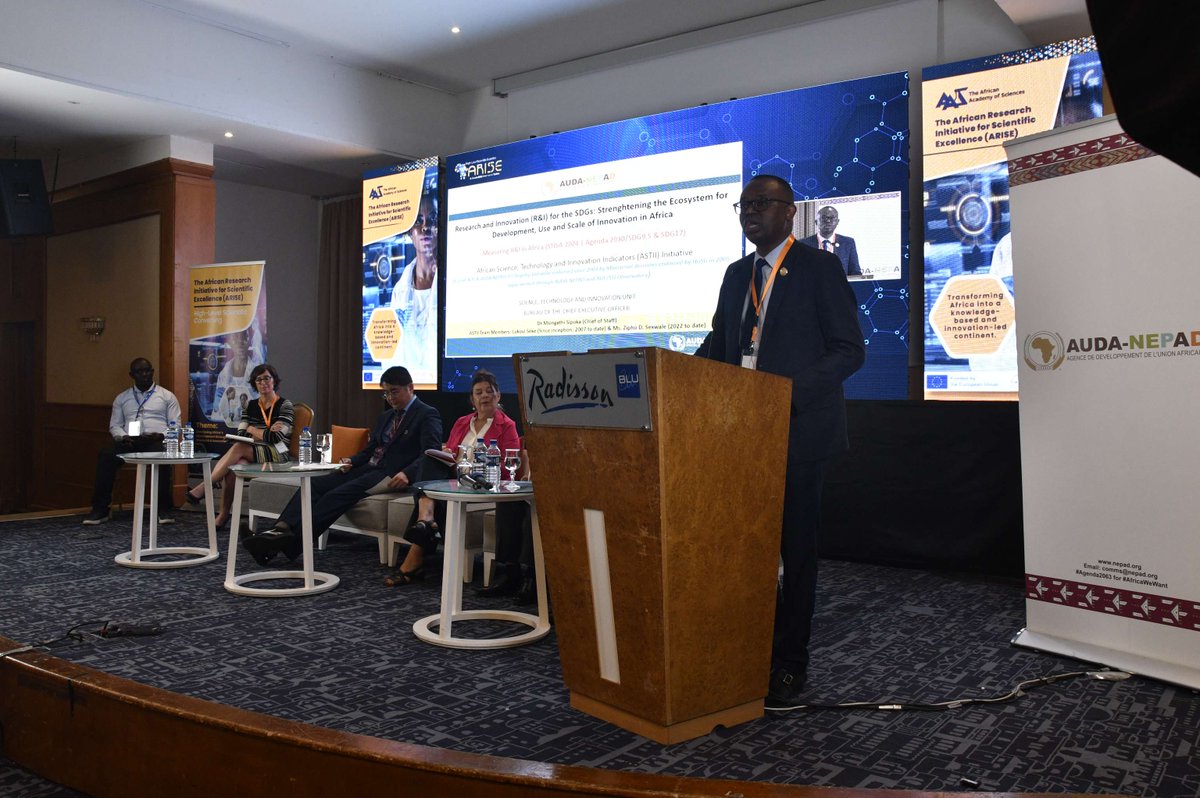 AASciences's tweet photo. Our esteemed panel delve into the role of research & innovation in addressing #ClimateChange and driving a green transition in Africa.
How can science empower solutions for a sustainable future? Join the discussion!
#GreenAfrica #ARISE2024
🔗https://t.co/E0jhHQfpRy https://t.co/gL6F5IzF2W
