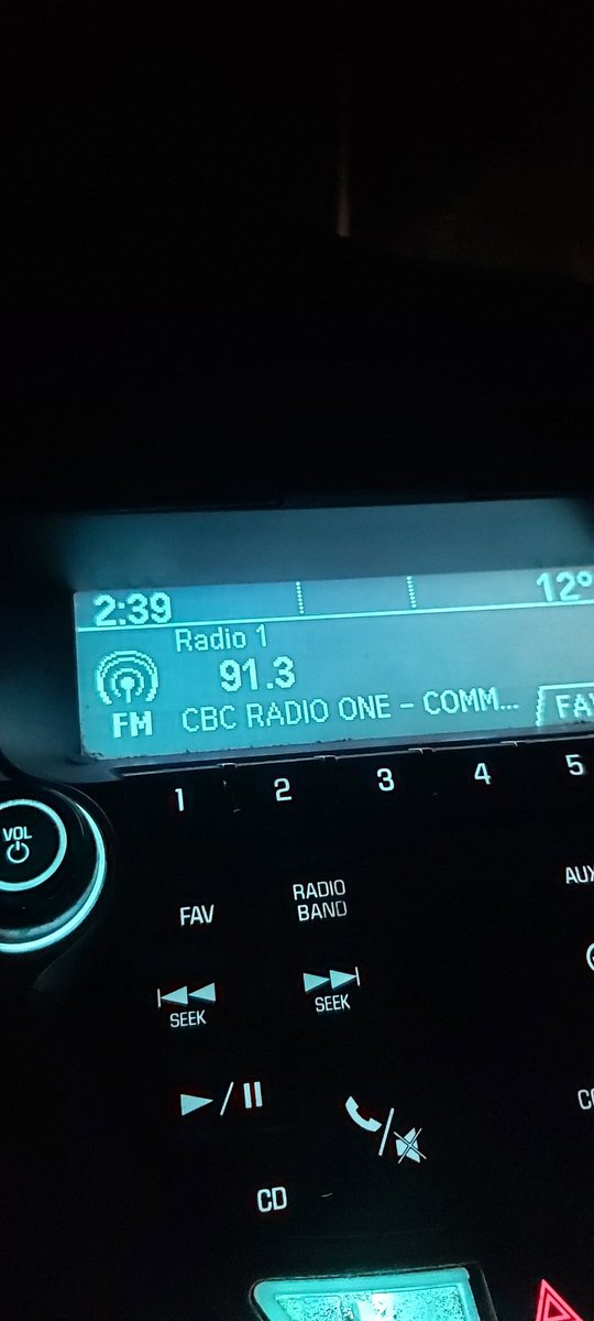 When it's 2 A.M. ⏰ and there is nobody on the road 🚗 but you and the fog 🌁 <a href="/InfoAMSJ/">InfoAMSJ</a> <a href="/thewrightpage/">Julia Wright</a>  listening to my Fav 📻