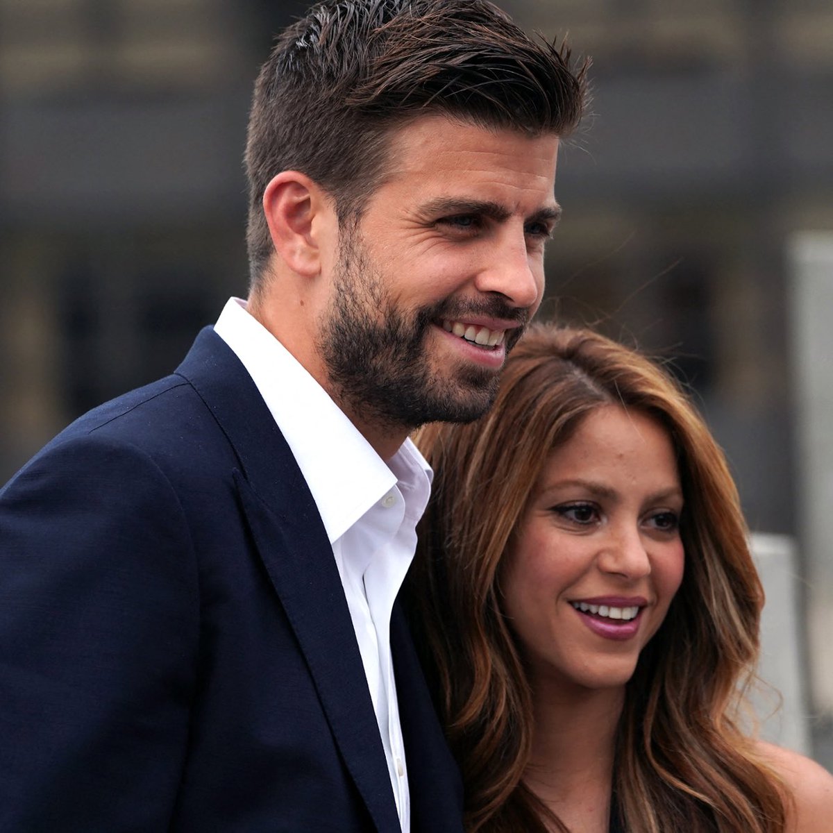 Pediavenir's tweet photo. 🇫🇷🚨 FLASH – Après la défaite injuste de la France à la Kings World Cup, #Amine a décidé de se taper Shakira, l’ancienne conjointe de Gérard Piqué. https://t.co/KVG6B5U0fO