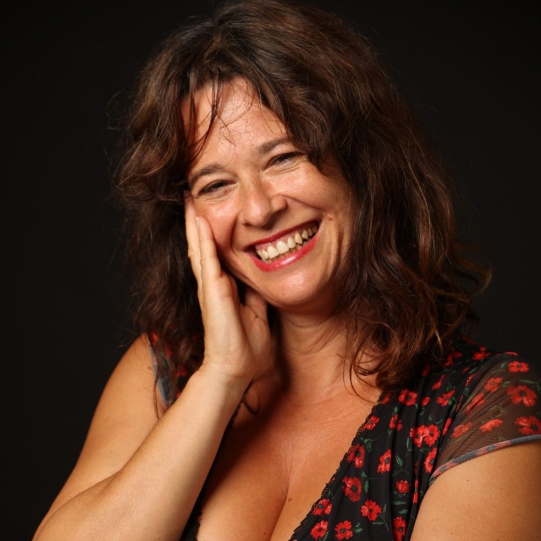 🎤 Ecco qui una ricca e approfondita intervista alla nostra direttrice artistica Roberta Spaventa 

👉 t.me/UnPonteTraMond…

✒️ L'intervento spazia tra alcuni dei progetti più significativi della compagnia nella costruzione di nuove forme di integrazione tra arte e sociale.