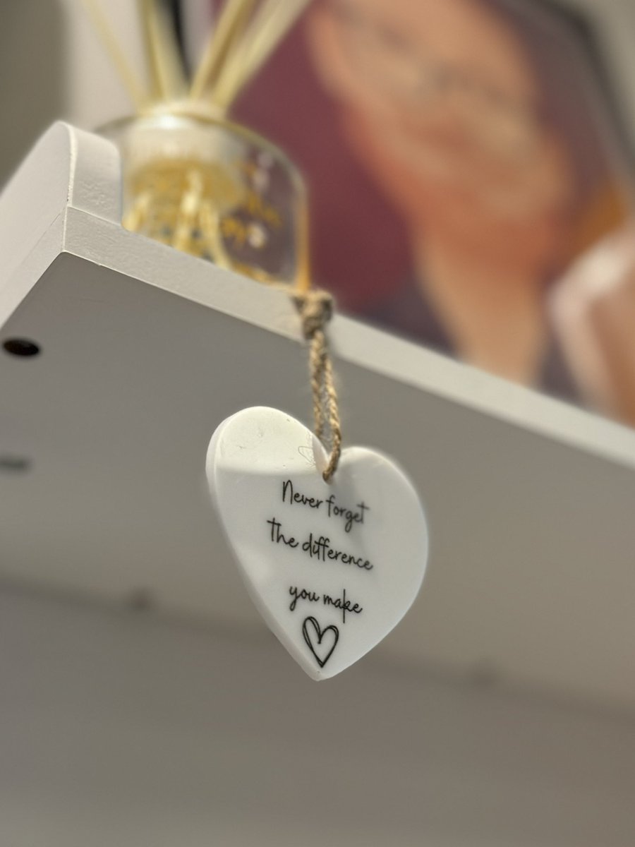 Chris Greenhalgh (@ilovemcrchris) on Twitter photo HOW DID THEY KNOW?
Kieren, who I get my coffee from every morning, handed this to me just when I needed a boost. And now it’s hanging in my office. Some people just restore your faith in humanity ❤️ HOW DID THEY KNOW?
Kieren, who I get my coffee from every morning, handed this to me just when I needed a boost. And now it’s hanging in my office. Some people just restore your faith in humanity ❤️