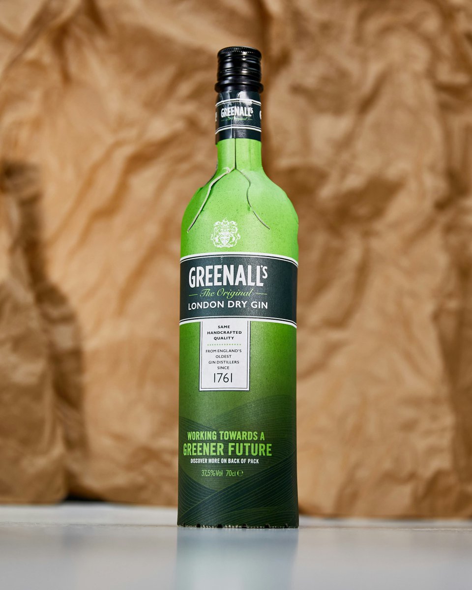 Happy Environment Day! 🌍🍸

Eco-friendly highlights:
🌿 5x lighter than a normal glass bottle
🌿 94% recycled paperboard outer
🌿 77% less plastic than a plastic bottle
🌿 Carbon footprint six times lower than a glass bottle

Enjoy your gin while treading lighter on the planet.