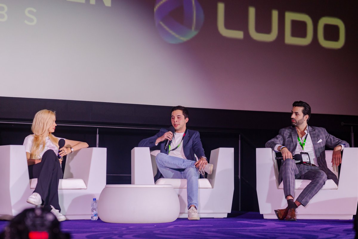 nextblockexpo's tweet photo. "NFTs v2: The Wind of Change Chapter or Time to Die?" Panel Discussion 🌬️

💞 Thank you for sharing your knowledge and insights with us 🙏:
🔹 @laurakornelija, @LKIConsulting 
🔹 Alejandro Castillo, @HorizenLabs
🔹 @shahab_speaker , @LudoHQ 
🔹 @marcb_xyz, @51ventures
🔹 @tomasz_swaczyna, @metasy_art

🎥 Recordings will be available SOON!