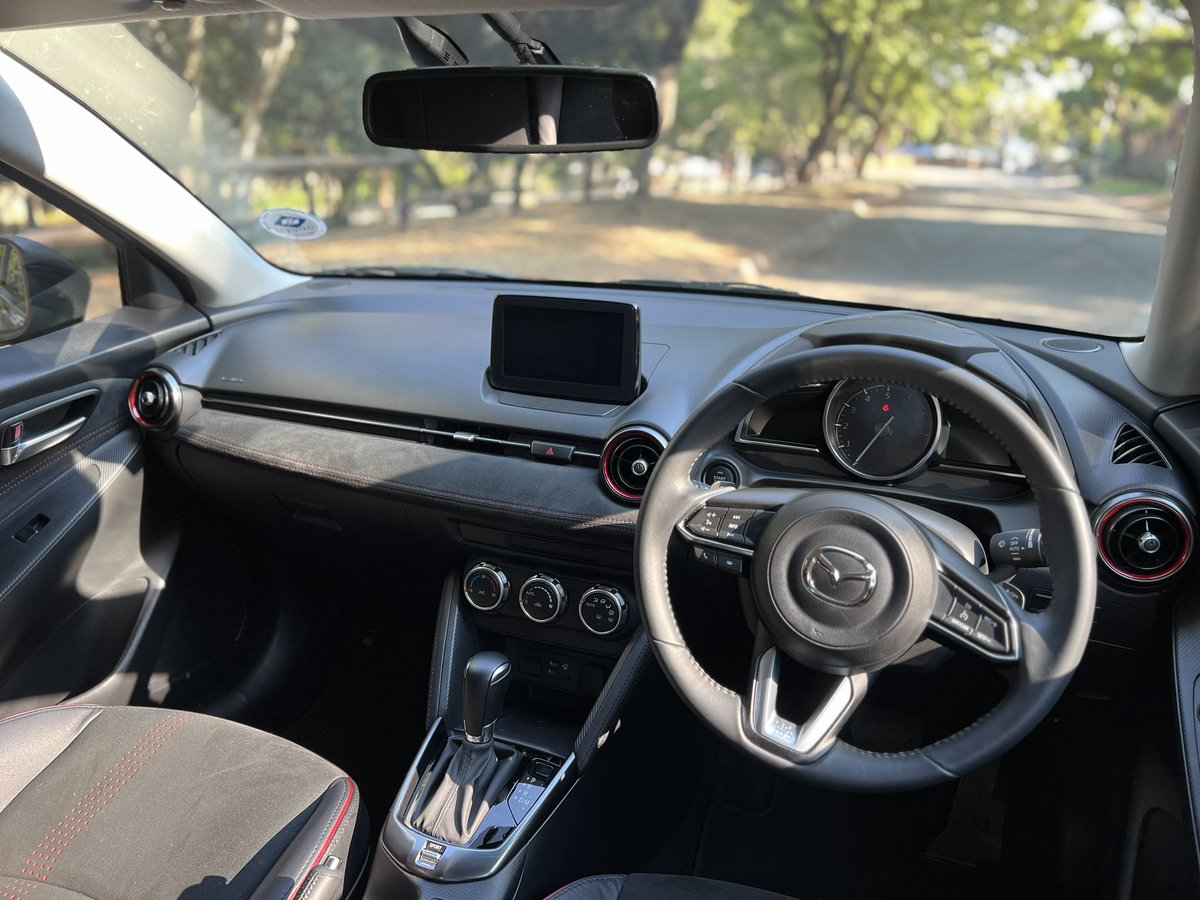 saucywolf_ww's tweet image. Been spending time with @Mazda_SA 2 1.5L Individual.
SKYACTIV-G engine with a sporty performance with 85kW and 148Nm of torque through a 6 speed automatic transmission with a claimed fuel consumption of 6l/100km, we achieved 11.3l/100km. 16 inch alloy wheels. Priced from R405 700
