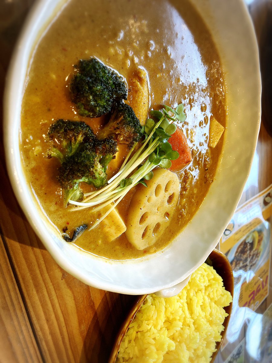 asubesuton's tweet photo. 納豆キーマ豆腐
ココナッツ魚介スープ　辛さ6
めっちゃ美味しかった。また食べたい
#清田 #スープカレー #トムトムキキル https://t.co/RZP2awFZc4