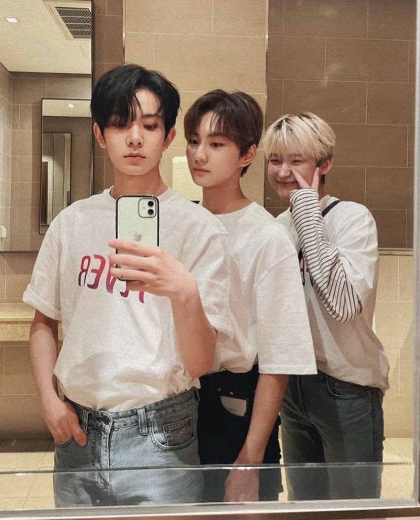 뿌 tweet media