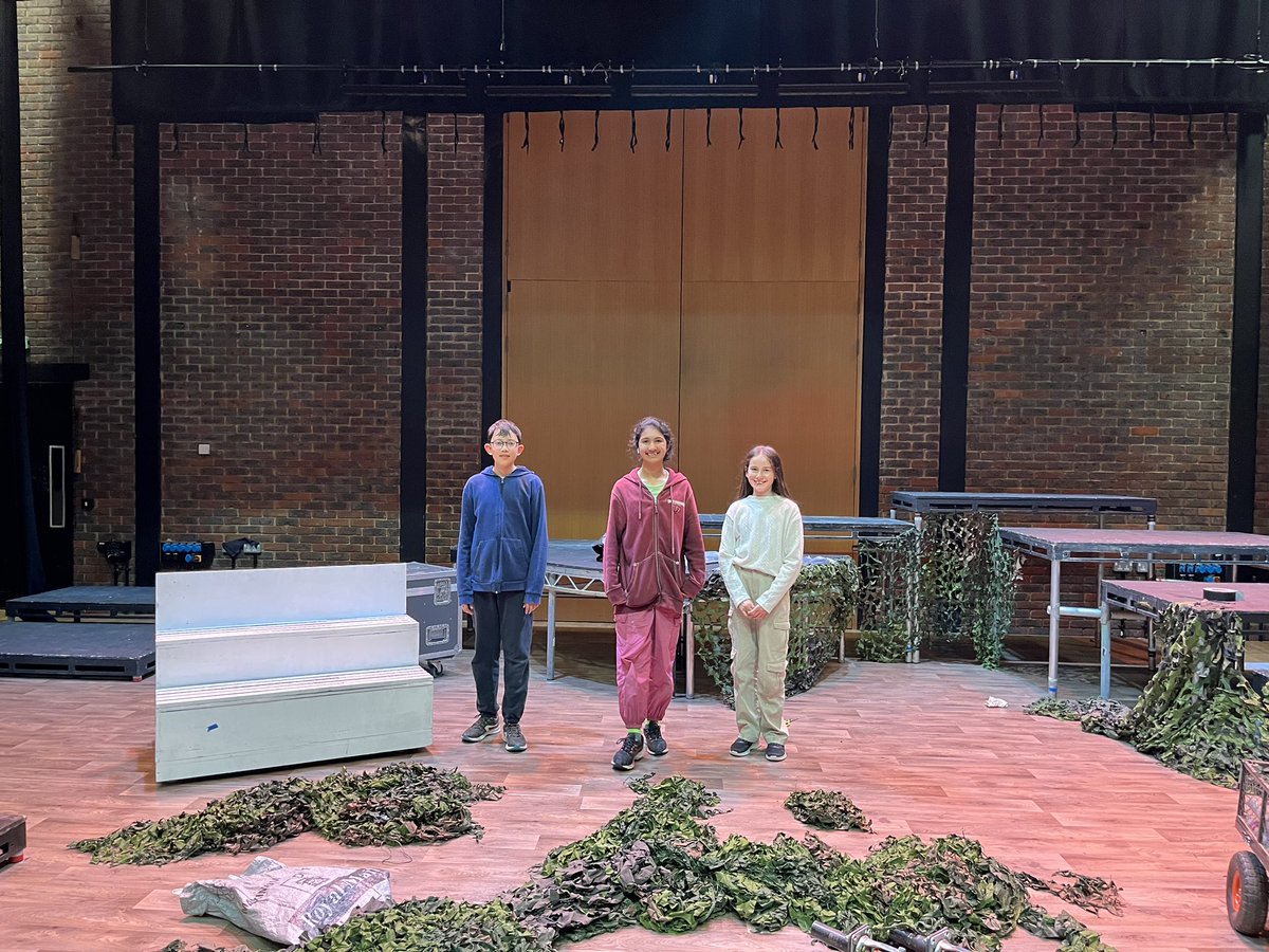 AlleynsSchool's tweet photo. Thanks to our Set Build Tech Crew including Freddie, Anya and Abi who have been helping to get the stage ready for the #AlleynsLower School Play. The Hound of the Baskervilles - next week in the MCT ✨ Tickets via: https://t.co/4mPWaqKYvM 🎟️#AlleynsDrama #AlleynsCreativity https://t.co/cozkZuknS5