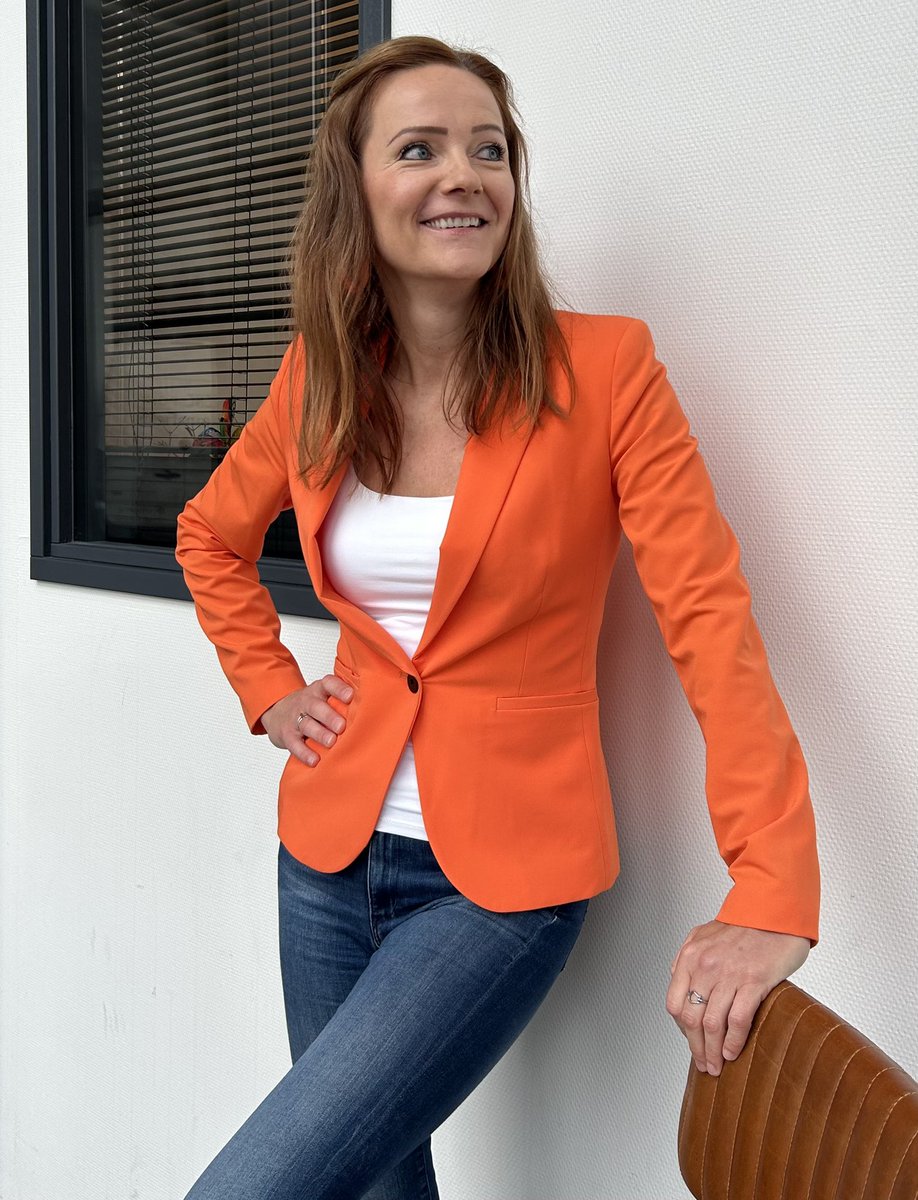 MaureenSchiph's tweet photo. Nieuw avontuur 🔛 Per 1 juni is https://t.co/ltWfsPQLUG gestart. Vanuit https://t.co/ltWfsPQLUG  ondersteun en adviseer ik ondernemers en organisaties met het behalen van hun commerciële doelstellingen. https://t.co/Wl2PUM0tjT