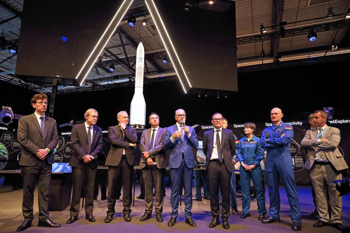 ArianeGroup (@arianegroup) on Twitter photo 🚀 Save the date! The Ariane6 inaugural flight is scheduled for July 9, 2024, from Europe’s Spaceport in French Guiana.
Read more at : bit.ly/A6FirstFlight
#Ariane6 #ArianeGroup
@ESA <a href="/CNES/">CNES</a> <a href="/Arianespace/">Arianespace</a> <a href="/EuropeSpacePort/">Centre spatial guyanais</a> 🚀 Save the date! The Ariane6 inaugural flight is scheduled for July 9, 2024, from Europe’s Spaceport in French Guiana.
Read more at : bit.ly/A6FirstFlight
#Ariane6 #ArianeGroup
@ESA <a href="/CNES/">CNES</a> <a href="/Arianespace/">Arianespace</a> <a href="/EuropeSpacePort/">Centre spatial guyanais</a>