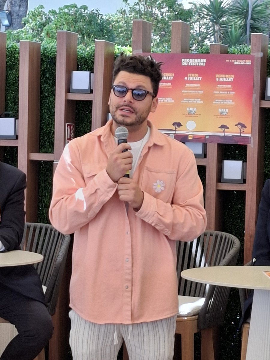 Présentation ce mercredi à Antibes du Festival "l'humour à la plage". Kev Adams est à l'origine de l'événement qui se déroulera du 3 au 5 juillet à la Pinède de Juan les Pins ! #Antibes #JuanlesPins #Nice06 #Cannes #Humour #KevAdams