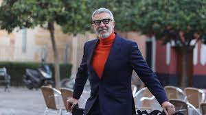 Ja m’entens (@jamentenscr) on Twitter photo 🏳️🌈🏳️⚧️El passat 17 de maig l'escriptora Roberta Marrero va decidir posar fi a la seva vida. Recordem la seva figura amb l'editora @cendalsandra de <a href="/continta_mt/">Continta Me Tienes</a>, amb l'activista <a href="/SilviaSicore/">💕💖 Silvia Sicore 💖💕</a> i amb el periodista Paco Tomás (A partir del min 21'39) ccma.cat/3cat/casa-es-o… 🏳️🌈🏳️⚧️El passat 17 de maig l'escriptora Roberta Marrero va decidir posar fi a la seva vida. Recordem la seva figura amb l'editora @cendalsandra de <a href="/continta_mt/">Continta Me Tienes</a>, amb l'activista <a href="/SilviaSicore/">💕💖 Silvia Sicore 💖💕</a> i amb el periodista Paco Tomás (A partir del min 21'39) ccma.cat/3cat/casa-es-o…