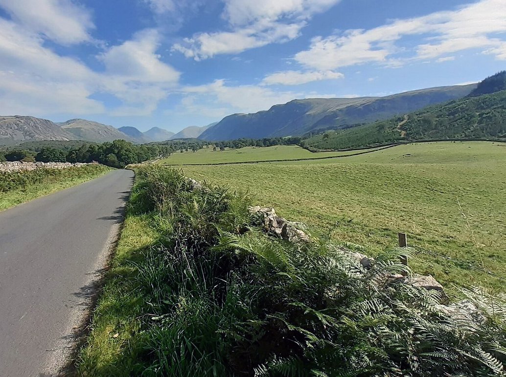 HomeExchangeUK's tweet photo. Swap to this wooden lodge set on the edge of the Lake District National Park in the beautiful Eden Valley 💙
#homeswapping #travel #cumbria #hiking #lakedistrict https://t.co/MEOR8iLv5F https://t.co/tcwMqr91Sx