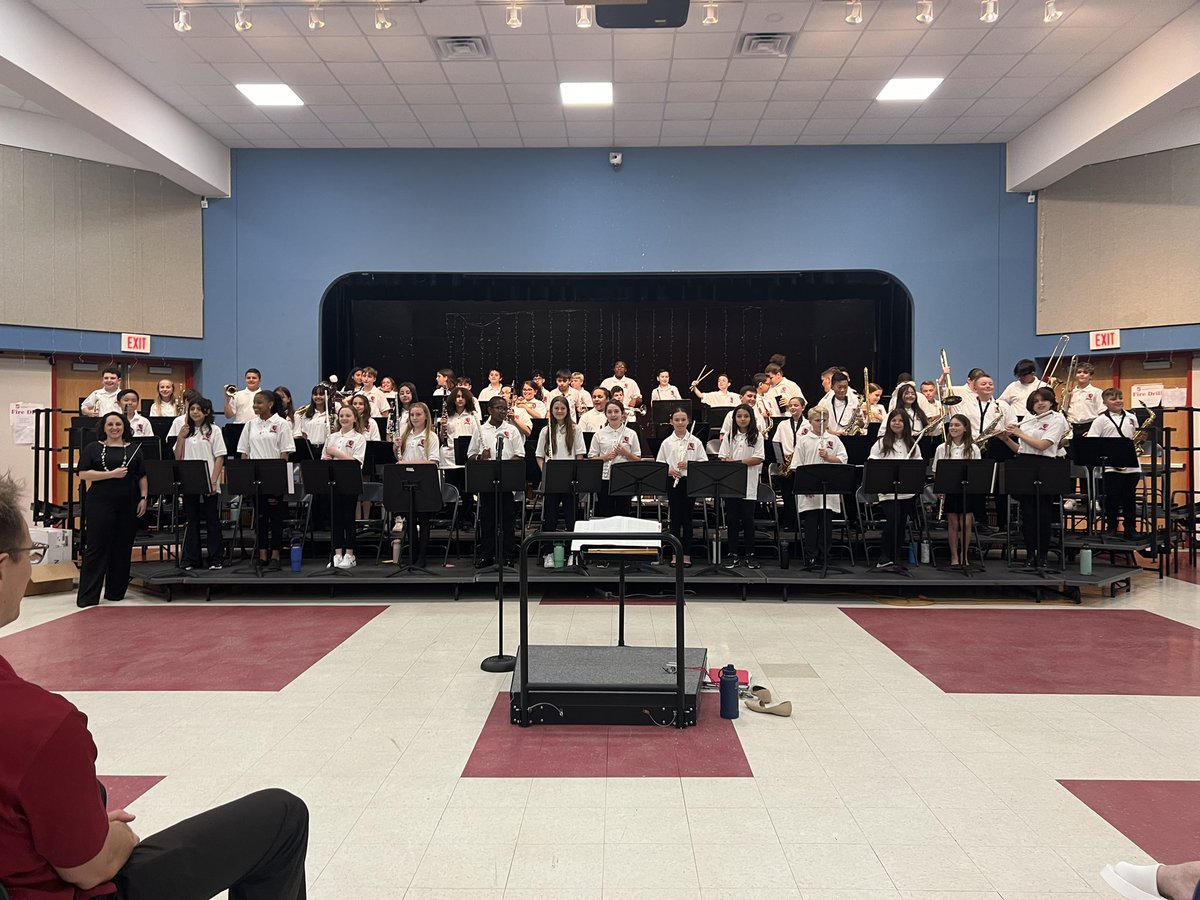 MrsErinLeahy's tweet image. What a great performance by the 5th grade Band students. Not only did they have fun, they also showed great improvement since the start of the school year! #spartanlegacy @OTISBands @MrPONeill_TOIS @camatotois