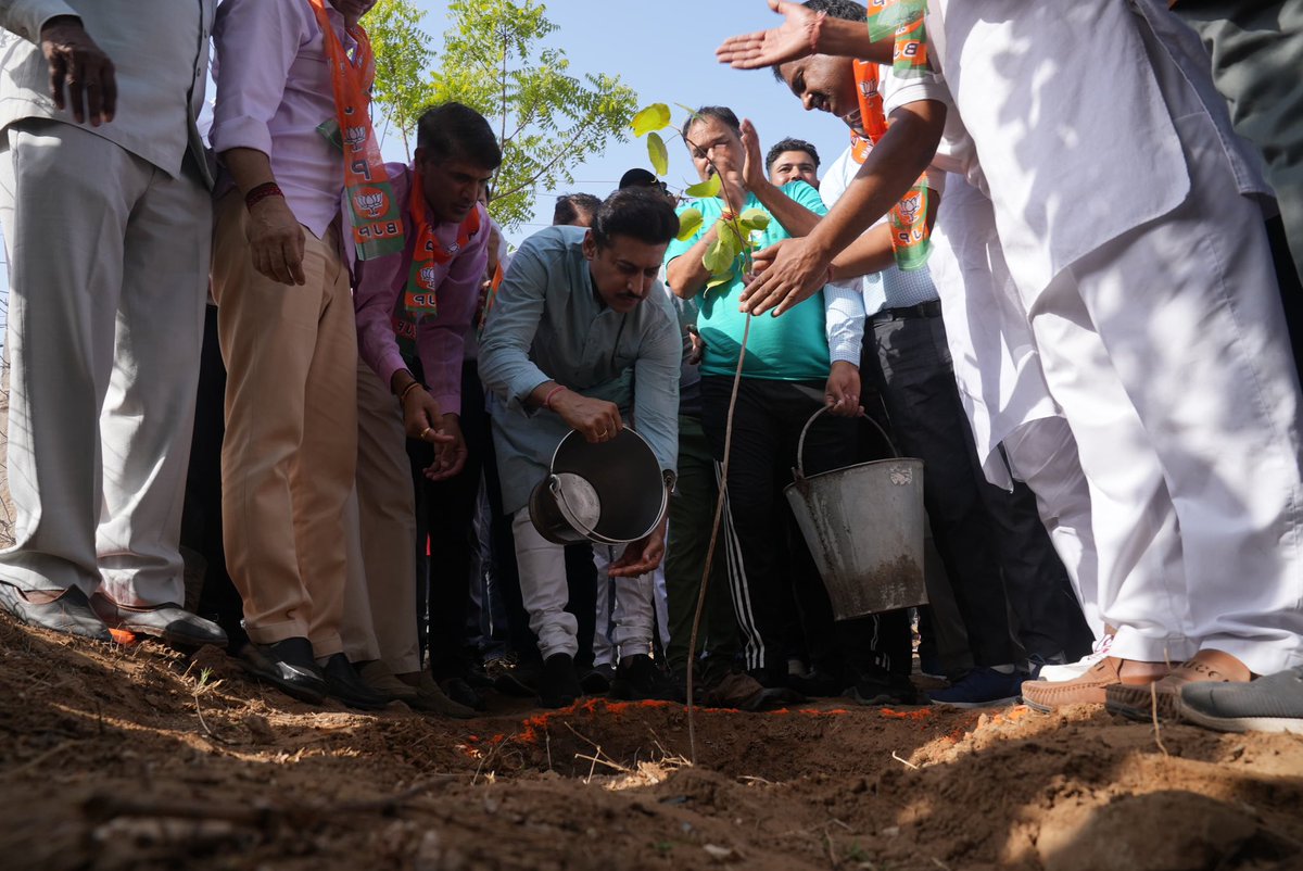 Col Rajyavardhan Rathore tweet media