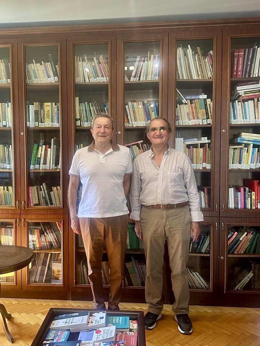 Kurucumuz Mehmet Latif Çiçek, Prof. Dr. Acar Baltaş ile söyleşti. Yakında, Bilmek Vaktidir Youtube kanalında…
<a href="/mehmetlatifciek/">mehmet latif çiçek</a> <a href="/acarbaltas/">Acar Baltaş</a>