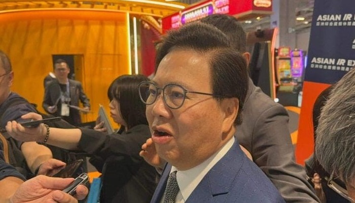 acnewsofficial's tweet image. Sands China Embraces Smart Tables, Denies Job Cuts 

Read more here: asiacasino.org/2024/06/05/san…

#sandschina #smarttables #macau #casino #drwilfredwong #gaming #gambling #playing #angeltechnology #security #efficiency #gameplay #industry #betting #income #stability #trending