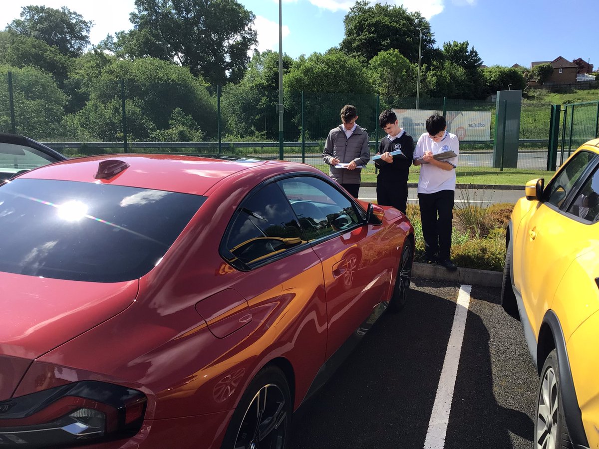 Miss Miles tweet media