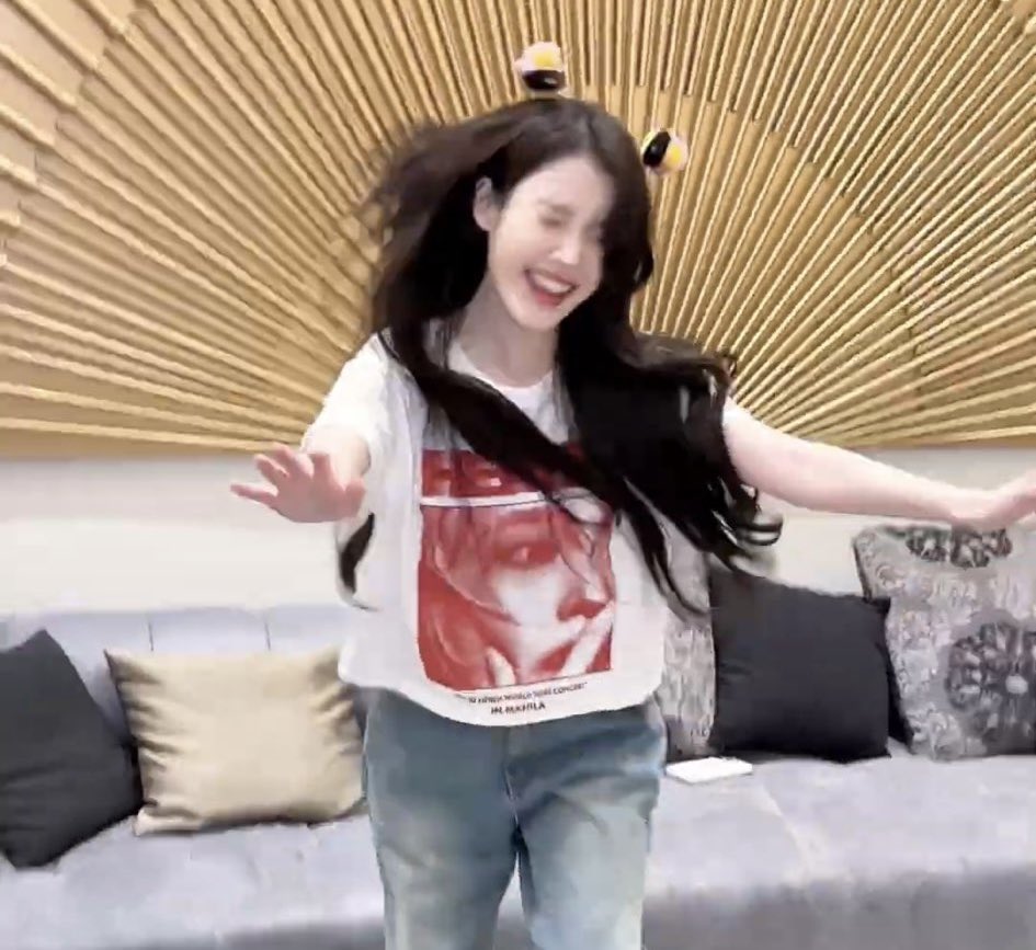 soft_iu's tweet photo. 🥺🥺🥺 https://t.co/RNWYMK3akp