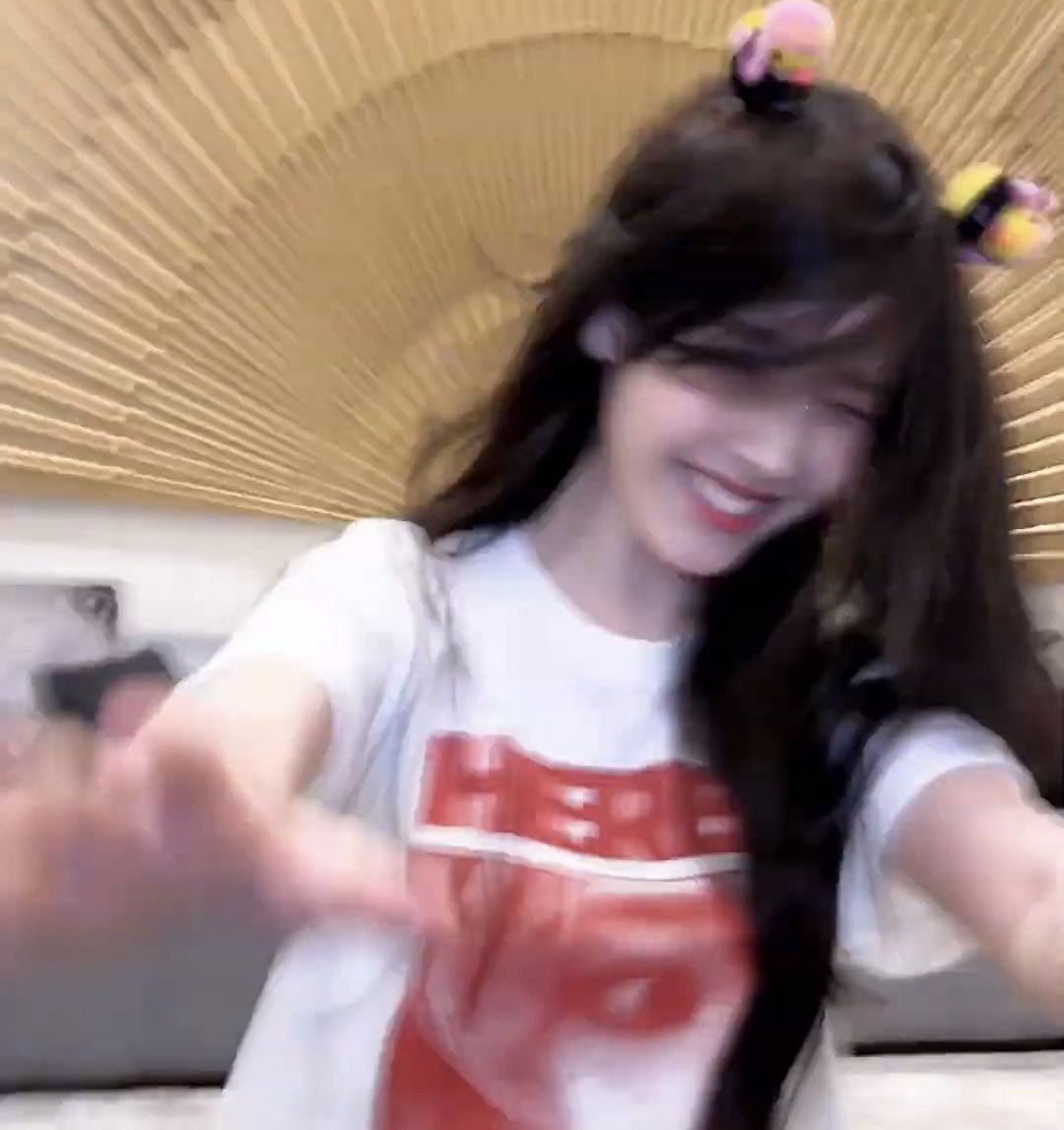soft_iu's tweet photo. 🥺🥺🥺 https://t.co/RNWYMK3akp