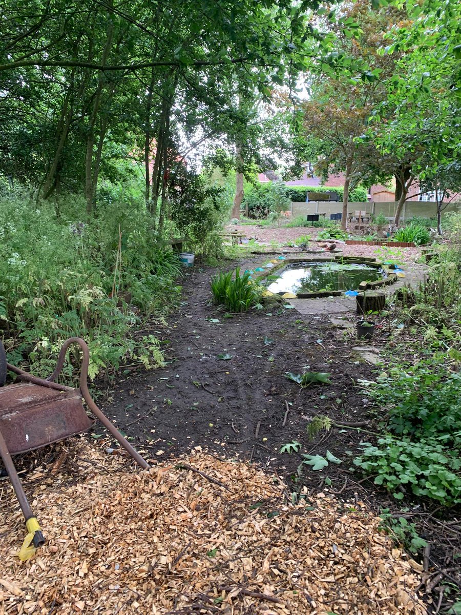 LDV_NNR's tweet photo. Last week as part of #NNRWeek & wider local community parish based nature recovery projects, the team visited Bubwith Community Primary School to help improve their nature area & outdoor learning spaces, with deliveries of woodchip & top soil. More work to do but a great start! https://t.co/YRBBfkgd4t
