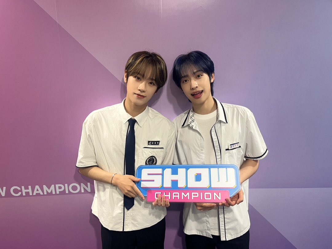 showchampion1's tweet photo. 드디어 나에게도 기회가 찾아왔다 ....💥
지금이닷 
#금동현 #가온 업고 튀어 ε=ε=ε=ε=ε=(o- -)o🩵

#쇼챔피언 의 첫사랑 💛금동이 가온이💙
쇼요일은 쇼챔이 옆에 꼬~옥 붙어서
지켜줄게‼✧٩(•́⌄•́๑)و ✧ https://t.co/ZhrUGEo25h