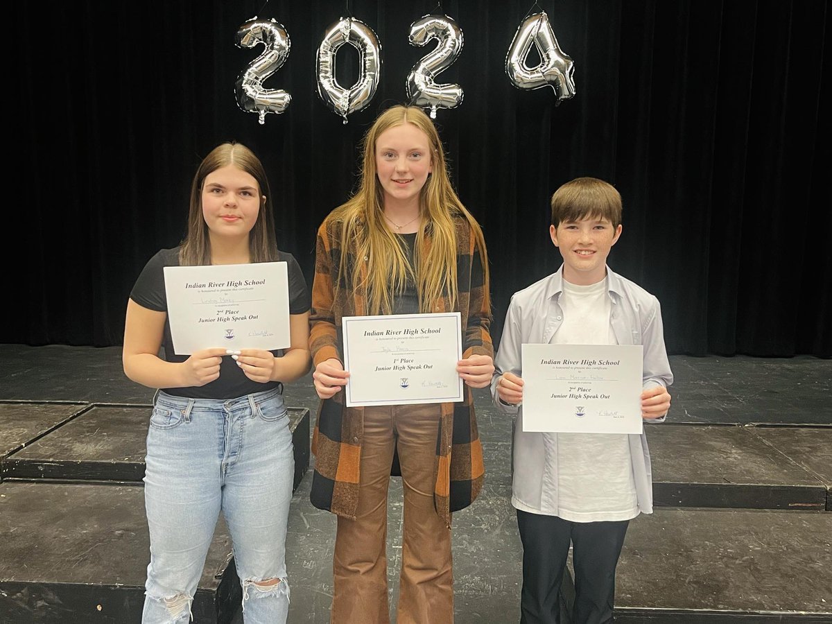 KellyBH4's tweet photo. Congratulations to these @IRH_wildcats who did an amazing job at our Junior High Speak Out! #waytogo #youareallstars https://t.co/MSeqcC6UBY