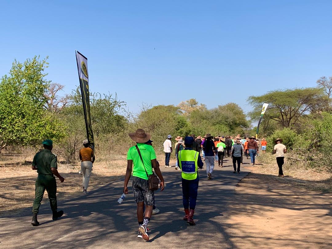 breezefmstereo's tweet photo. Generation restoration, celebrating world Environmental day #keepourcityclean #keepourcitygreen https://t.co/YoYVSwJbSs
