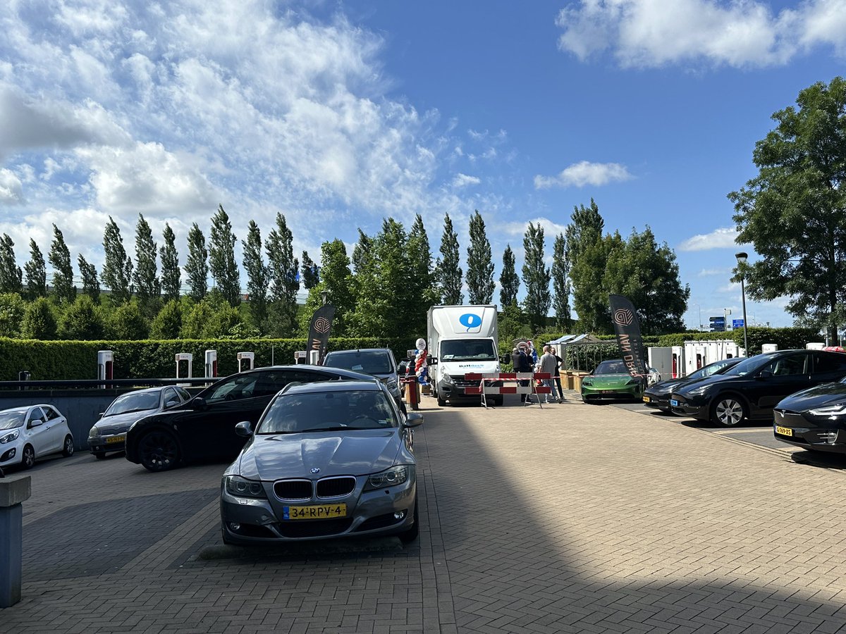 Rini van Roon tweet media