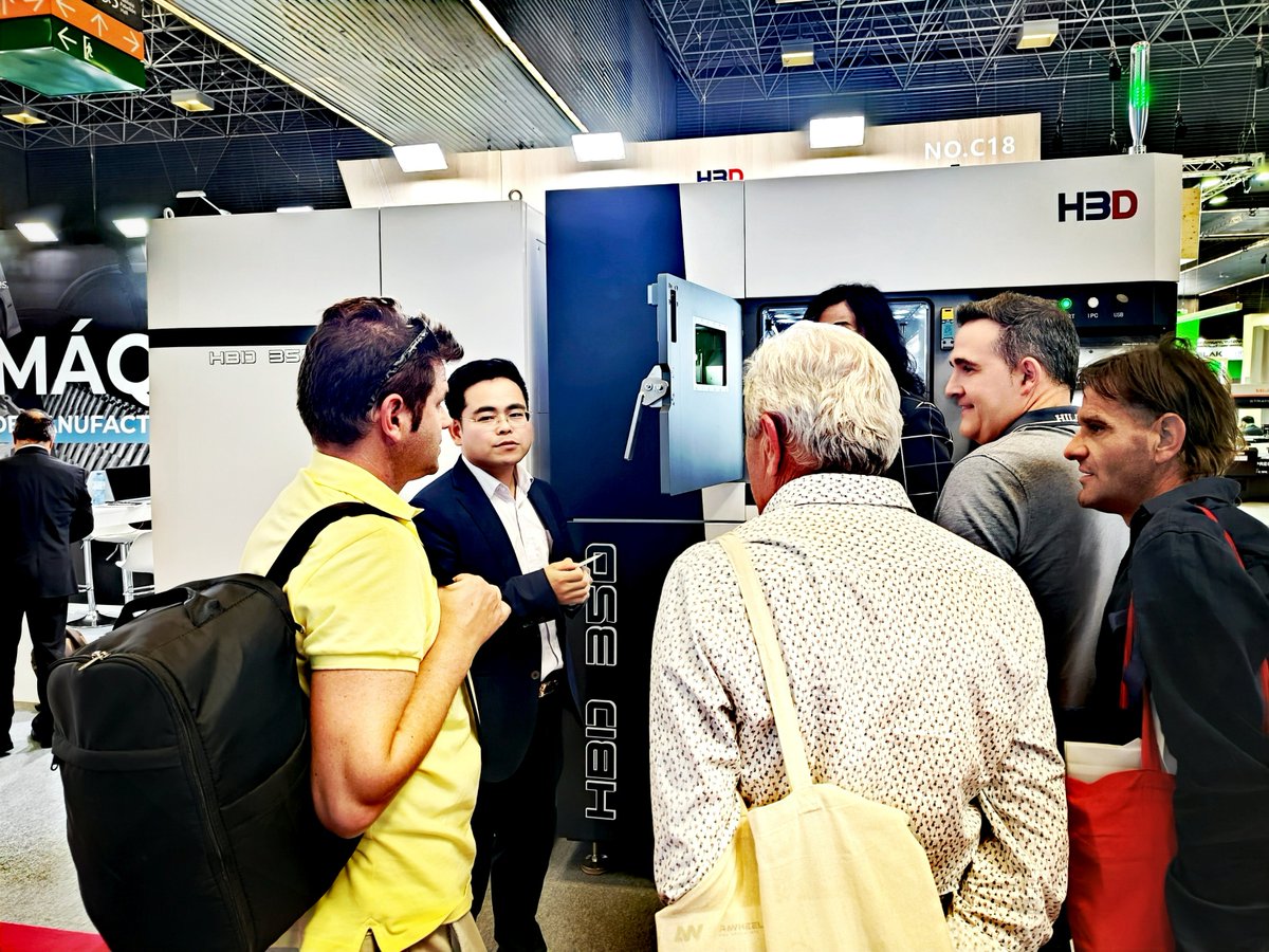 HBDAdditive2015's tweet image. 🎉¡Hola a todos! Join us at #ADDIT3D where HBD is making waves with our HBD 350 Metal AM system! 🔥🔥🔥It&apos;s a hit and attracting visitors from all over. 
Make sure to swing by our booth #P03C18 -Esperamos sinceramente tu visita de hoy!😉

#HBDAdditiveManufacturing #MetalAMSystem