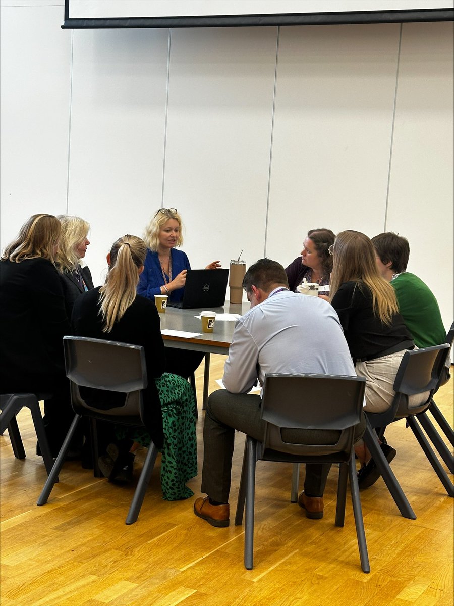 As part of CPD last night, the teaching staff took part in 'Teach-Meet-Eat' through hot desking and sharing ideas on good practice. It was a great opportunity for staff from different departments to come together and discuss quality first teaching!