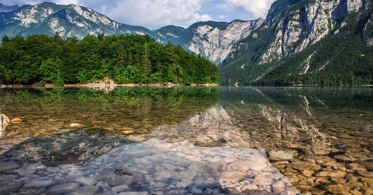 Scenic Lakes of Slovenia - Save £380 per person - 4* Park Bled Hotel

⭐️ SAVE £380pp on this fabulous 8 day holiday to Slovenia ⭐️ 
SCENIC LAKES OF SLOVENIA
✈︎ 28th August 2024 - 8 days from only £1,495p.....

 - View Further Details :: link.viewtrip.co/MvM6