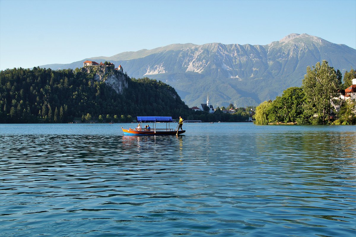 AcombTravel's tweet photo. Scenic Lakes of Slovenia - Save £380 per person - 4* Park Bled Hotel

⭐️ SAVE £380pp on this fabulous 8 day holiday to Slovenia ⭐️ 
SCENIC LAKES OF SLOVENIA
✈︎ 28th August 2024 - 8 days from only £1,495p.....

 - View Further Details :: https://t.co/YqAjZrkNvz https://t.co/lvekope7JM