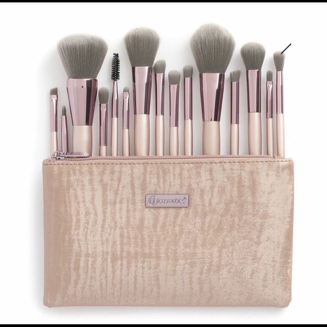 kaycee_licious's tweet photo. Frame 1 &amp; 2 - 12,500 each
Frame 3- 3,500 (2-in-1 gel liner)
Frame 4- 1,500 each

Send a dm to place an order 

Kindly RT https://t.co/6httxmeijQ
