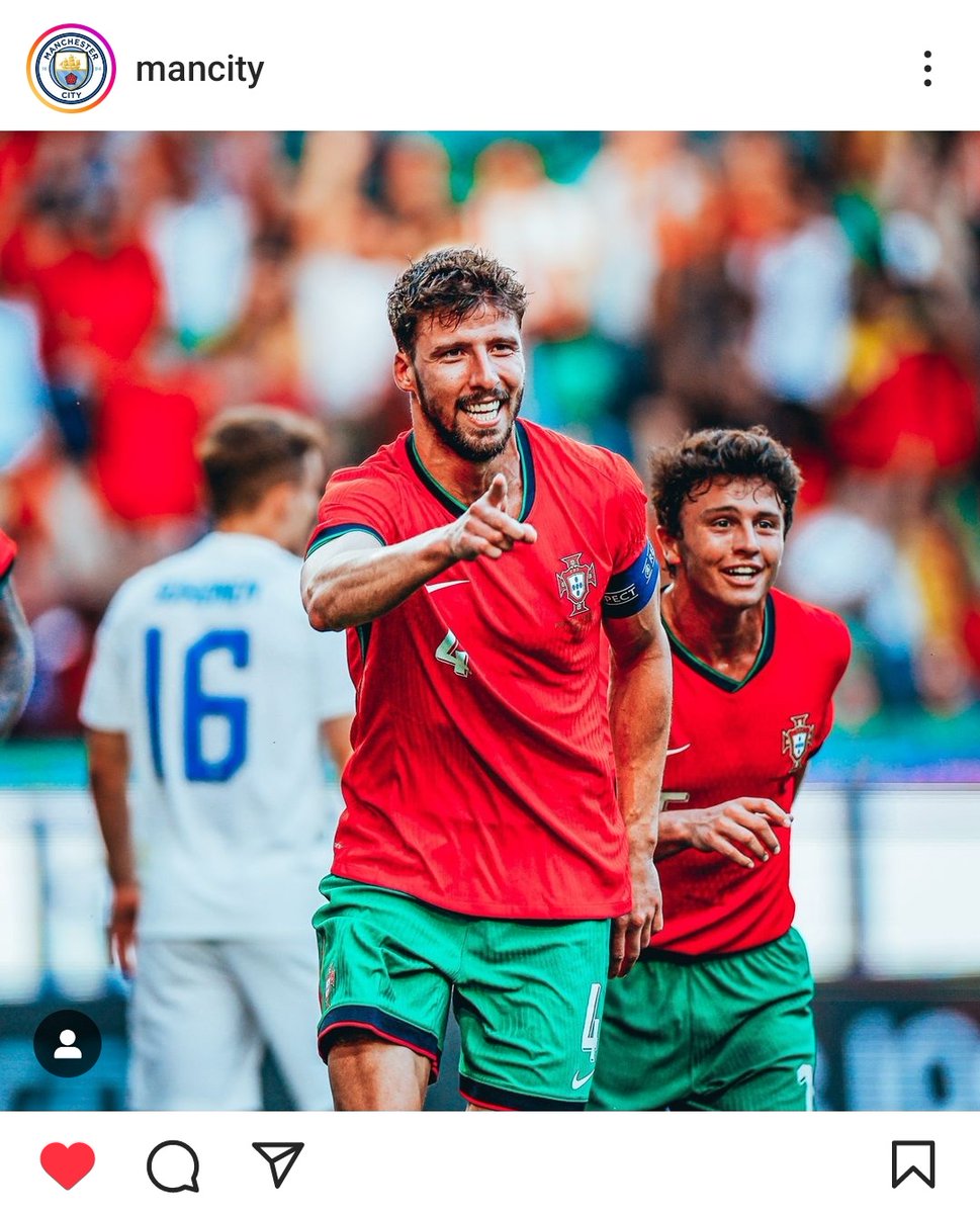 João Neves na página do City, seus cabeçudos apaguem isso