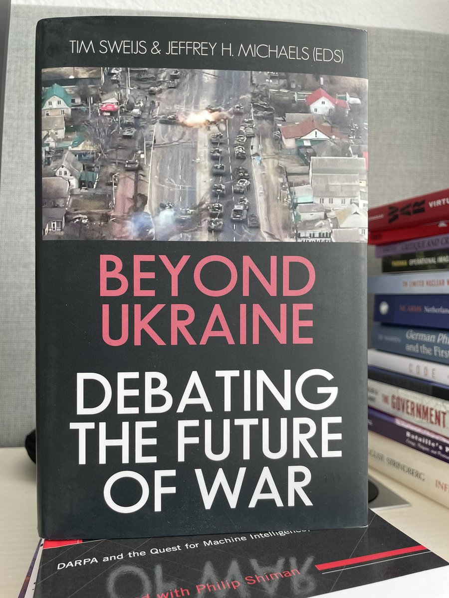 This just landed. A hefty edited collection of reflections on the future of war in the aftermath of Ukraine. It’s rather poignant for me that my piece on “War as Becoming” comes just before the posthumous afterword from my late supervisor Christopher Coker hurstpublishers.com/book/beyond-uk…